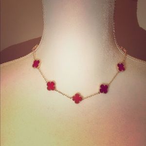 Red carnelian Clover necklace